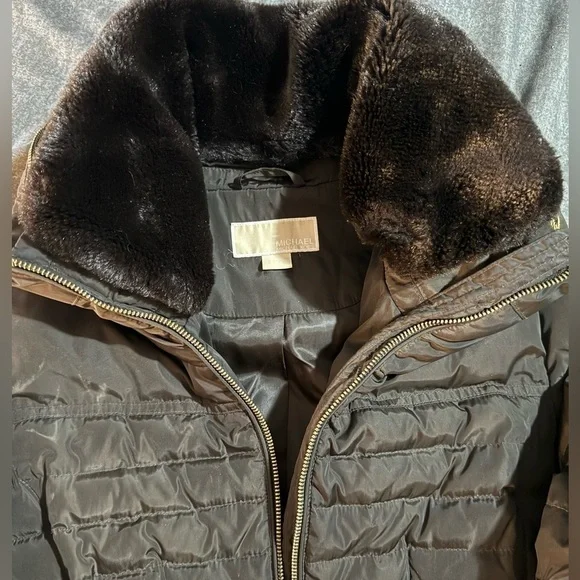 Michael Kors coat - Picture 2 of 4